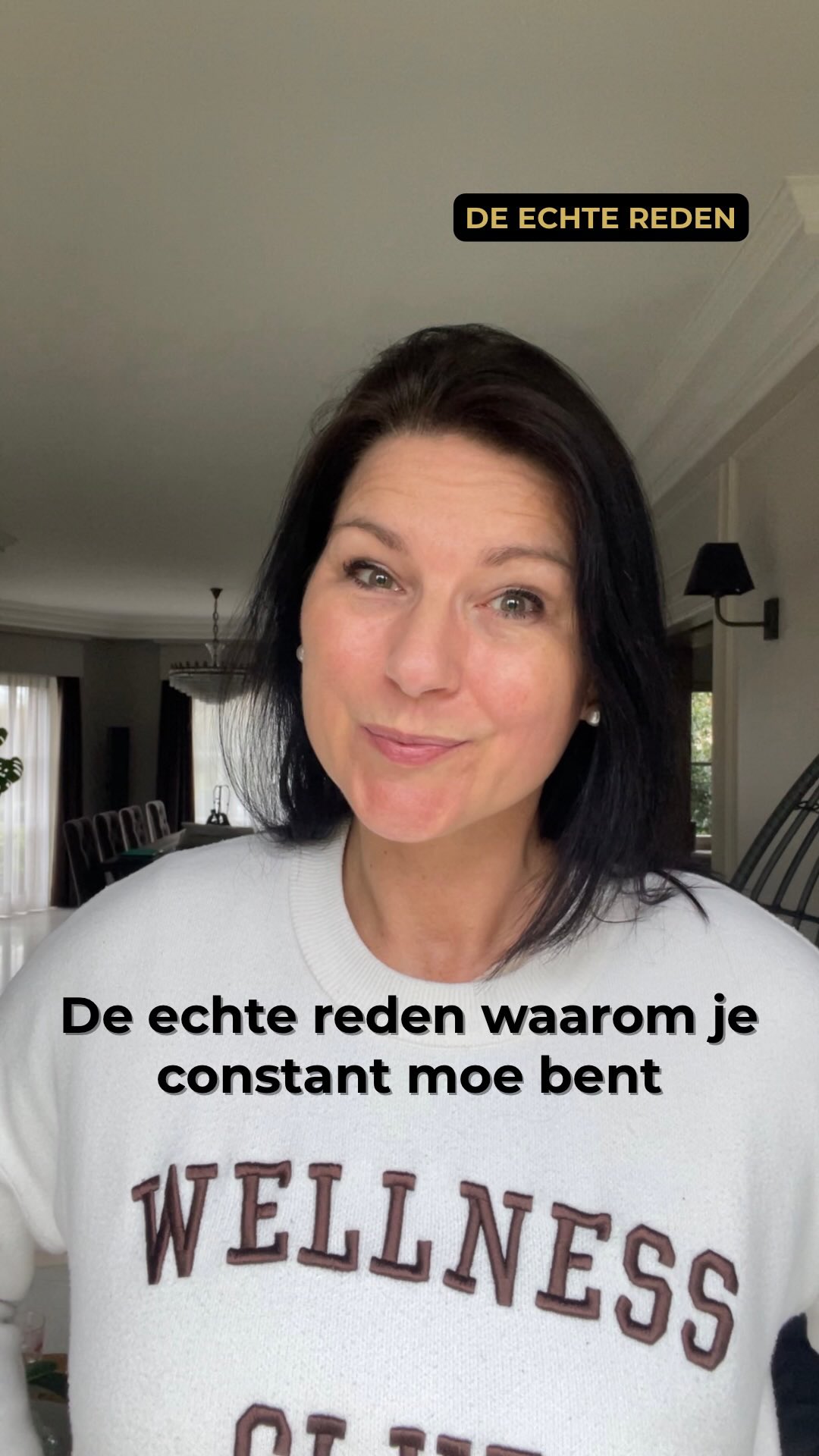 Veel vrouwen denken dat ze gewoon “altijd moe” zijn of dat het ligt aan te weinig slapen.

Maar in realiteit zien we vaak iets anders.

Een lichaam dat doorheen de dag te weinig stabiele energie krijgt, maaltijden die niet verzadigen, suikerpieken… en daarna crashes.

En dat zorgt ervoor dat je je moe blijft voelen.
Zelfs als je eigenlijk genoeg geslapen hebt.

Dus nee: constant moe zijn is vaak geen toeval.
Maar een signaal van je lichaam.

Herkenbaar voor jou? 

#vermoeidheid #energiedip #gezondegewoontes #voedingscoach #moe